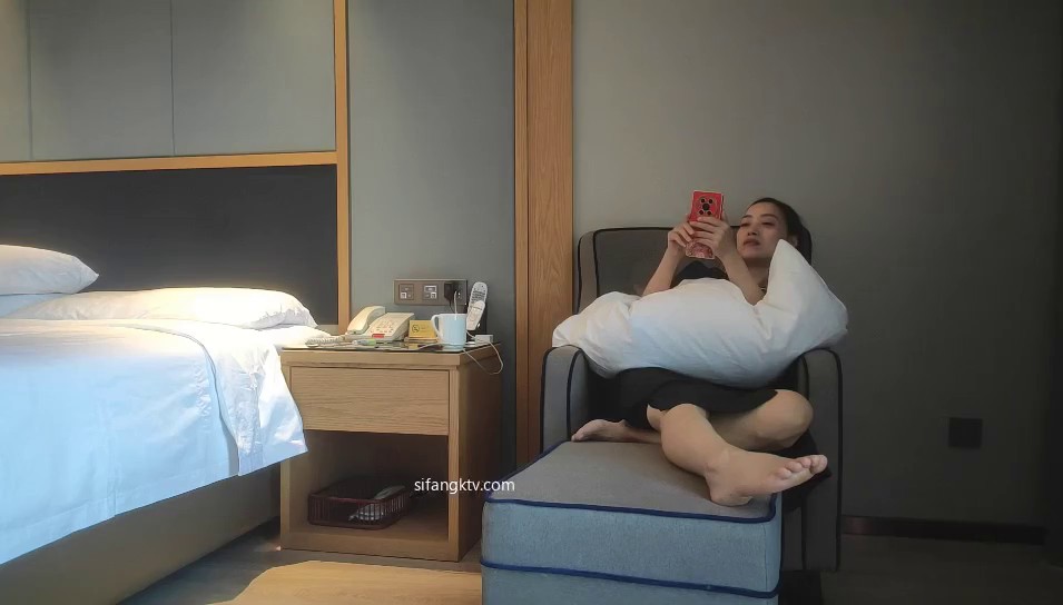 2022.5.9，【良家故事】，密码房，泡良达人，风情万种美人妻，甜言蜜语金钱攻势8