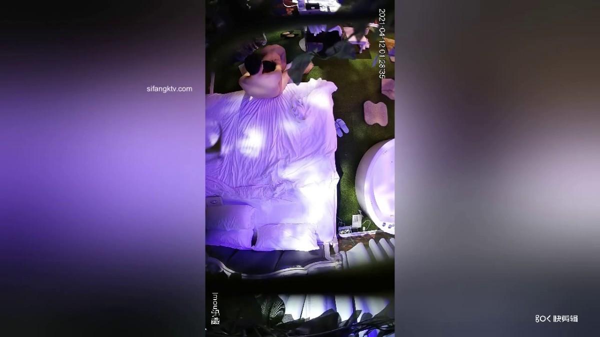 上帝视角直观欣赏数对男女激情嗨炮平时A片没少看69互舔体位多妹子都很骚很配合3