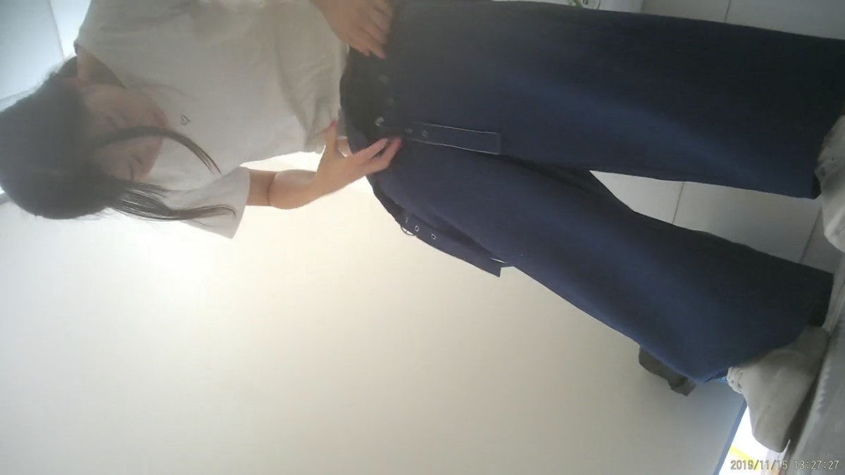 科技楼蹲守 百里挑一极品粉嫩无毛白虎馒头逼