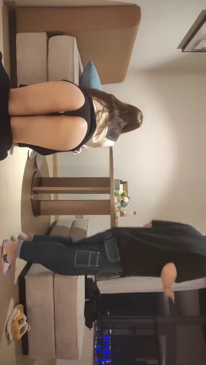 【無水印---超清新片速遞】2022.4.12，【人生无常大肠包小肠】，玩法升级，极品骚货，听话随意玩5K镜头