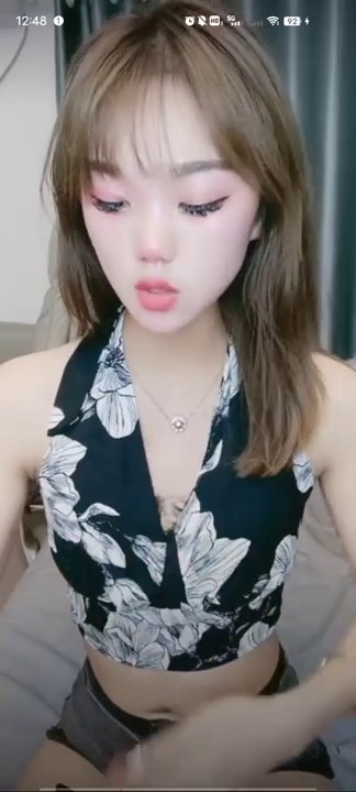 青岛七七全身上下都是宝 小夕腰大长腿玫瑰逼小胸小奶子这颜值操起来很爽的