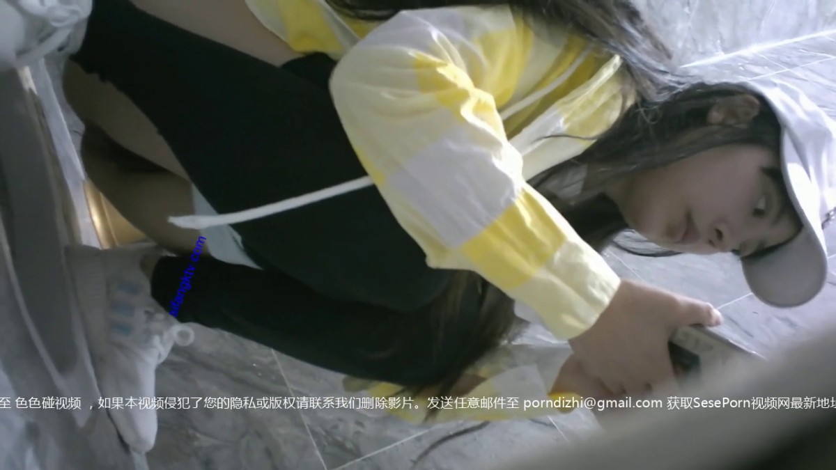 七月最新流出私房大神隔墙有眼 原创厕拍 水晶高跟绝顶女神姗姗来迟 (5)