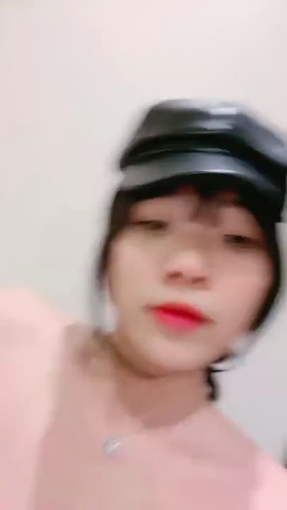 【热门人气女神下海 楚妹】明星级颜值抖音风性感裸舞~好美！洗澡搓泡泡2