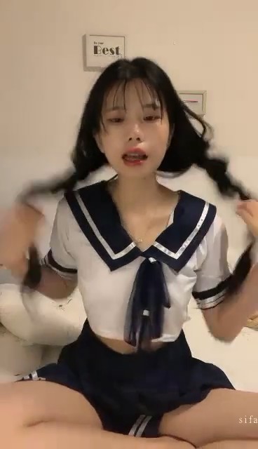 新人！超漂亮！邻家小仙女~【萝莉妹妹】扣穴自慰！爽上天~！1