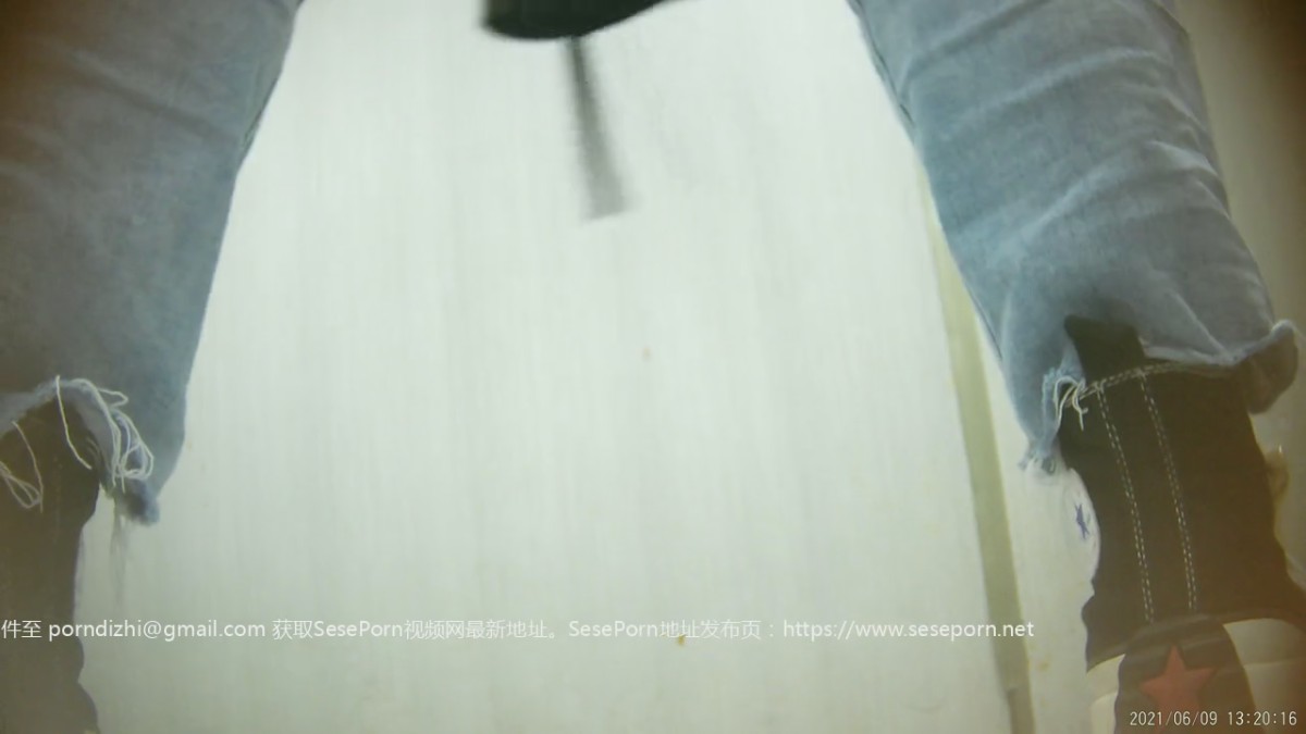 全网4K独家原档（未流出）第二季厕拍后方视角高清露脸（10）6