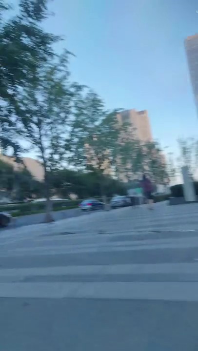 【精品CD】精选XLB系列8连发 商城抄底高颜值大长腿美女裙底 亮点：极品美女丝袜根部破了个洞5