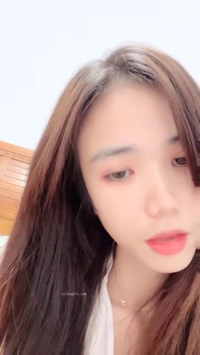 校花学姐下海！好美啊~【妮妮这呢】道具自慰！超过瘾！爽~！1