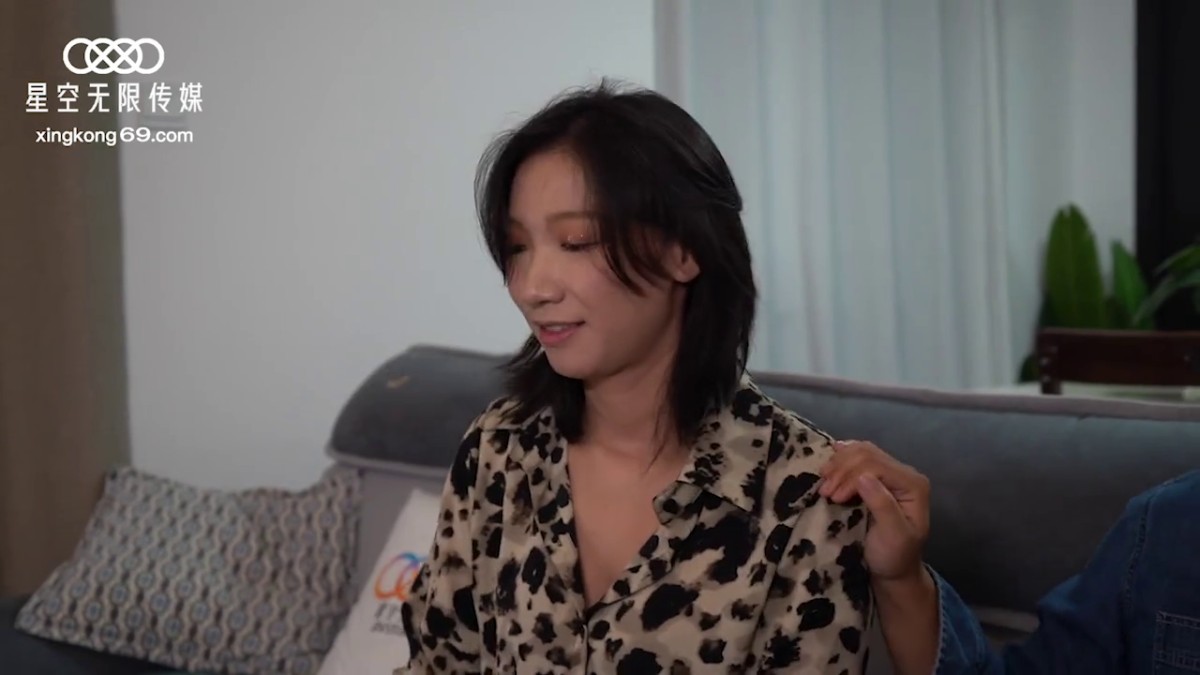 XK8147-五十万的买卖-绿帽哥终章 沦为交易万物-网恋陷阱 .你的舌头好灵活 舔得我好舒服呀