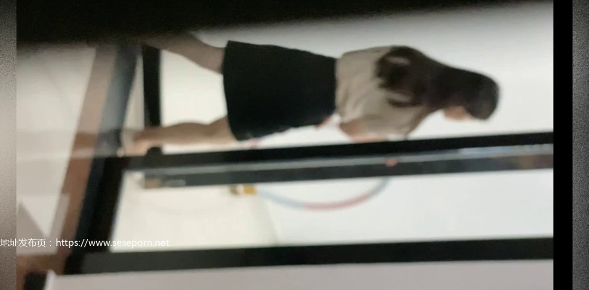 小色种各场所厕所里外跟拍美女高清小合集 （二）1