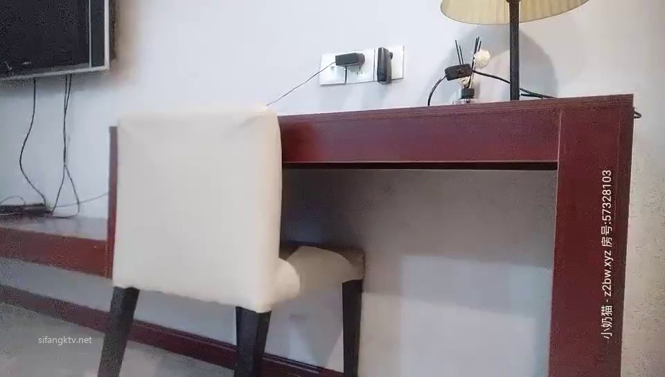 【足疗店小粉灯】偷拍 扫街达人，一大早就临幸街头各种小少妇，烟火气十足，激情释放欲望5