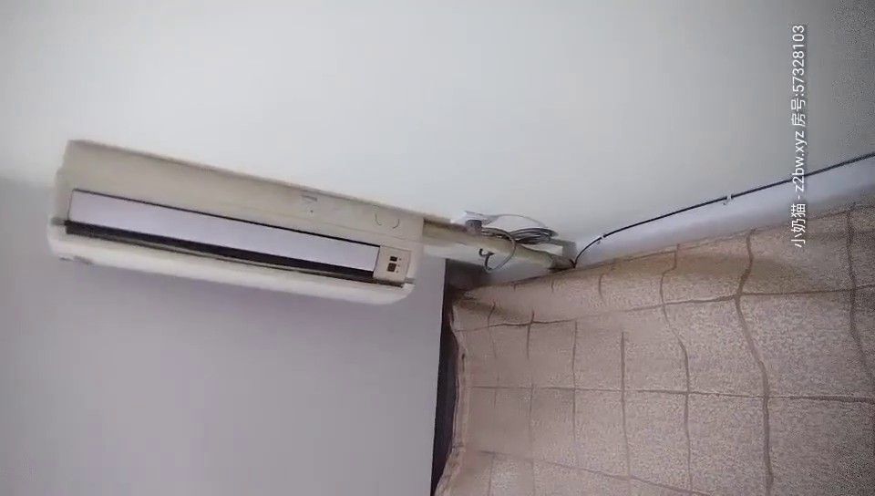 【足疗店小粉灯】偷拍3天多女~扫街达人，打桩机，少妇们这是赚钱吗？不，在享受6