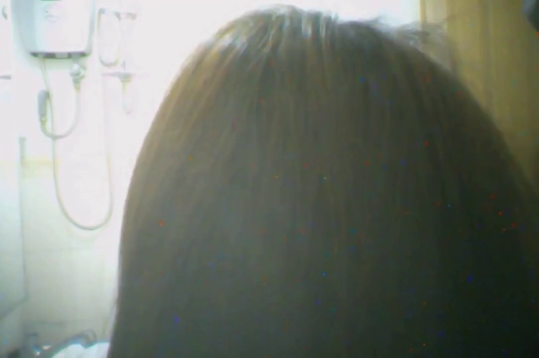 学校宿舍浴室偷拍漂亮女室友洗澡日常样子好清纯啊非常有撸点