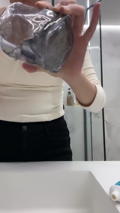 重磅！兄弟们！今年最美女神来了~【小雨儿】扣穴自慰！爽，颜值高，逼又粉，水又多5