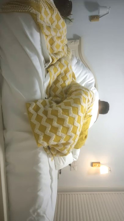 2023.3.18，【只想做一名合格的舔狗】，泡良，吃饭红酒一瓶摆平，醉眼迷离舔完爆操-047