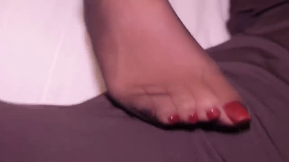 纵情欲海 被欲望带着飞 这豪乳 白虎肥鲍鱼 应该是九儿妹妹吧 这剪辑的太美了 艺术享受啊