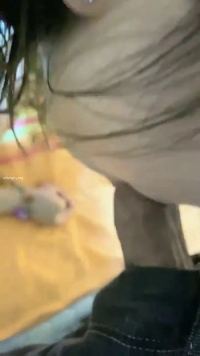 粉嫩甜美少女，【云南第一深情】，醉酒半梦半醒间，被3p爆操，看了不得不让人有点心疼 (2)