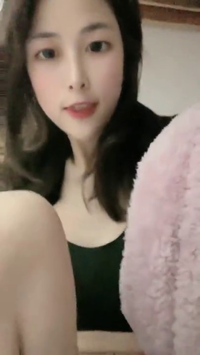 推荐！极品大学生！宿舍大秀~【宝贝贝儿】道具自慰！秒射~颜值真的高，白白嫩嫩，让人喷鼻血了2