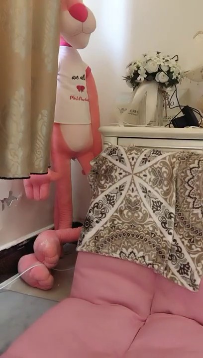 颜值不错面罩妹子红色情趣装道具自慰秀 逼逼挺能振动棒骑乘抽插呻吟 很是诱惑喜欢不要错过