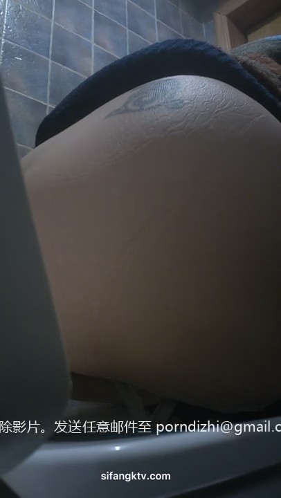 韩式烤肉店女厕刁钻角度高清偸拍多位气质少女少妇方便~同步露脸全身看逼又能看脸_ (3)