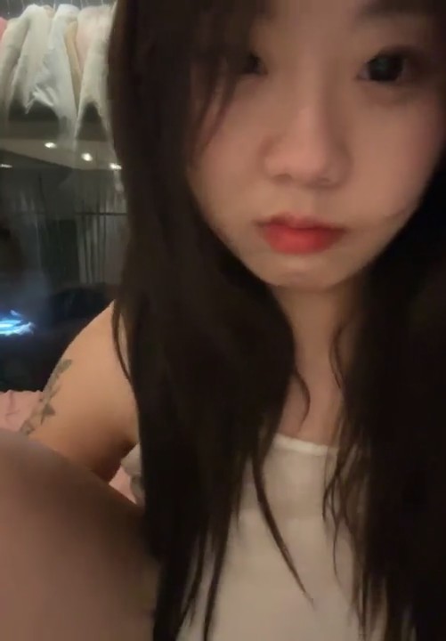 ST专卖店，【Olivia】，娃娃脸巨乳小萝莉，双道具自慰，肉肉的少女身材，青春气息扑面而来3