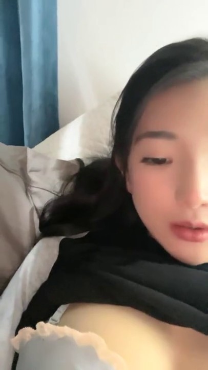 重磅推荐！苏州G奶校花，真实可约，【大二学妹】尺度升级，第一次玩跳蛋，馒头逼，看了让人眼馋不已-大二学妹_20230607-231727-665