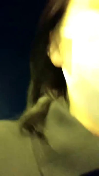 新人御姐，坐标江西，【迷人的反叛角色】，户外勾搭，带着美团外卖小哥哥，钻进小树林操逼，长得漂亮，刺激有趣_