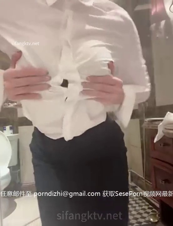 网红松果儿Victoria办公室秘书自慰诱惑 标志性饱满大奶球浓厚乳晕肥嫩骚逼太爱了