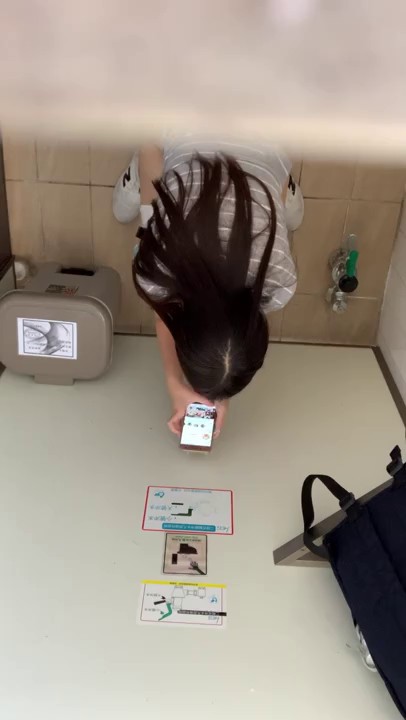 女厕近距离偷窥 肥美鲍鱼太诱惑