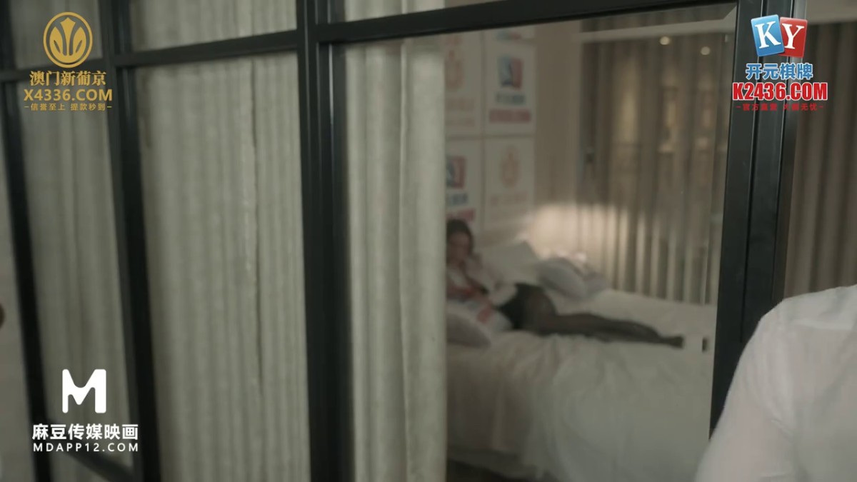 麻豆传媒 MCY-0252 傲娇上司被新进员工操翻-一言不合就开操-李蓉蓉