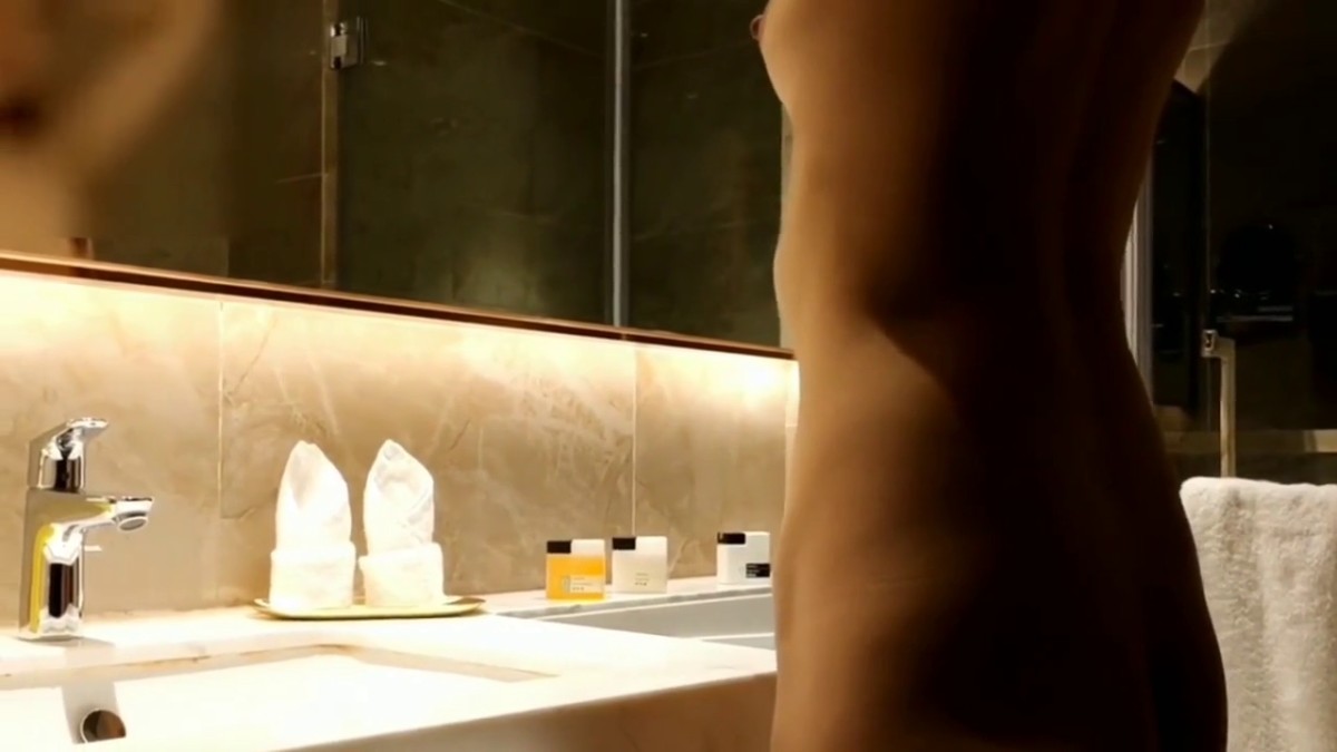 漂亮小少妇吃鸡啪啪 啊啊你怎么操我都舒服 漫漫长夜寂寞难耐 骚逼已经淫水泛滥 抠的白浆直流漂亮小少妇