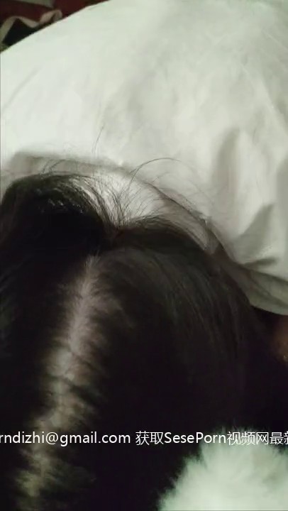 软萌软萌的妹子 掀起JK短裙后后入小屁屁，小学妹穿JK服总是那么诱人！叫起来还是个小夹子