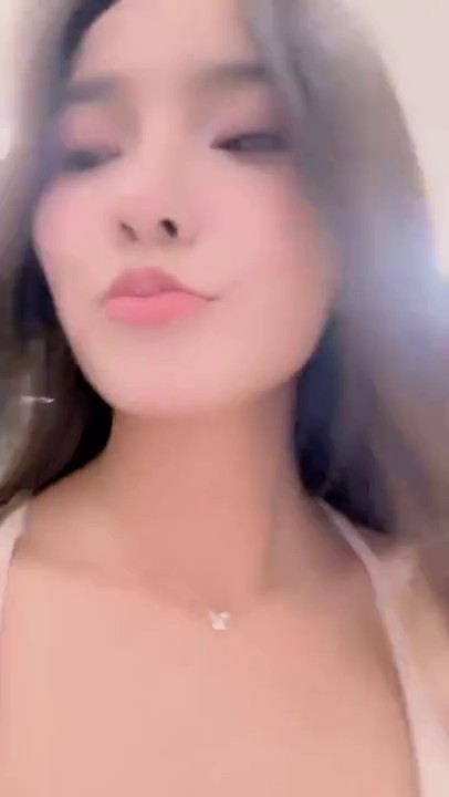 170CM九头身高挑超模般的身材哇哇叫！顶级大奶子晃吖晃