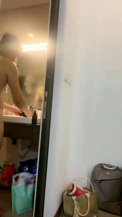 超正女士官遭爆“兼差赚外快” 喊亲密要戴套套