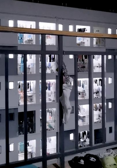 2024年7月，某三甲医院，真实G奶小护士，【喜欢水涡】，上班偷拍同事~宿舍偷偷自慰！奶子大