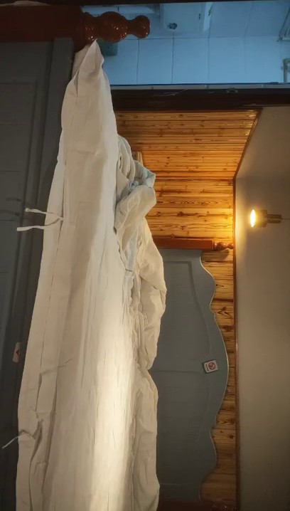 小胖哥酒店约炮刚刚离异的女同事 骚的很各种姿势操都满足不了