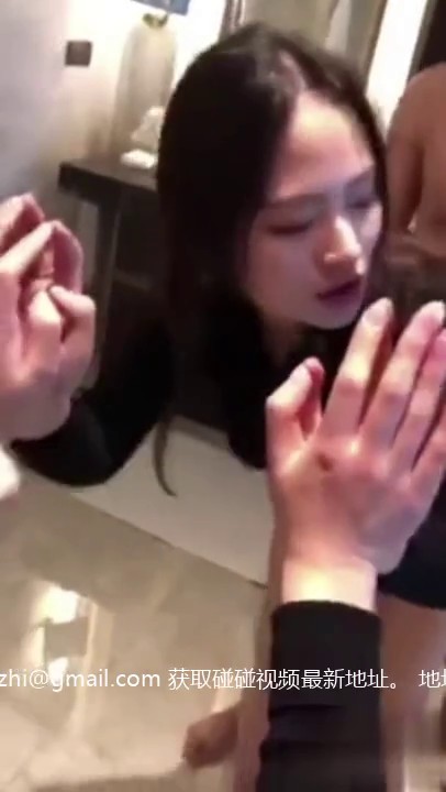 【某某门事件】第247弹 安徽合肥宝马美女销售 史柯 被客户酒店后入暴插双腿颤抖站不稳，高潮喷水