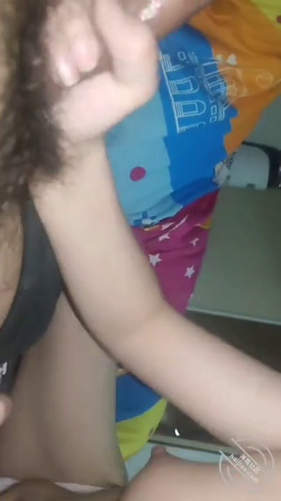 海角大神西安兄妹之亲妹妹深喉裹屌中文对白