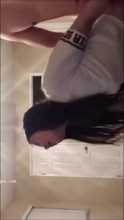 2025年最新流出，【ucsd绿帽门】，vince约炮，在美留学反差眼镜婊程雅琪自拍，女主毕业于中央财经学院.