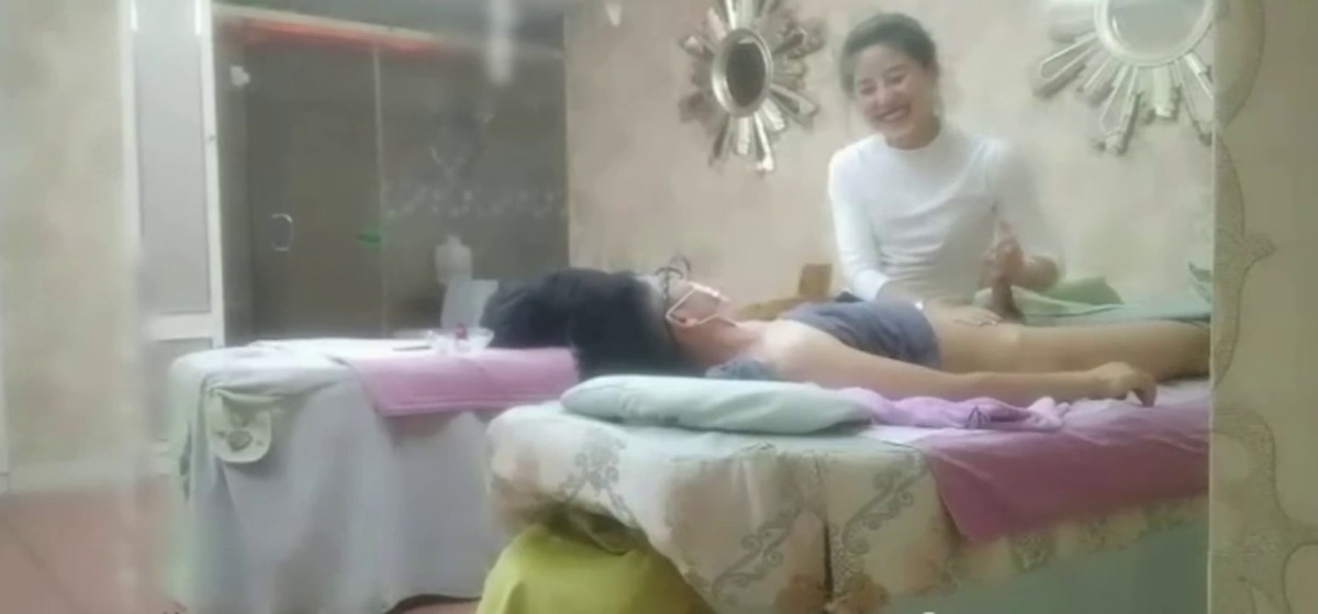 【小刘亦菲06】再找极品打飞机女神，欲擒故纵让大哥喷浓精_