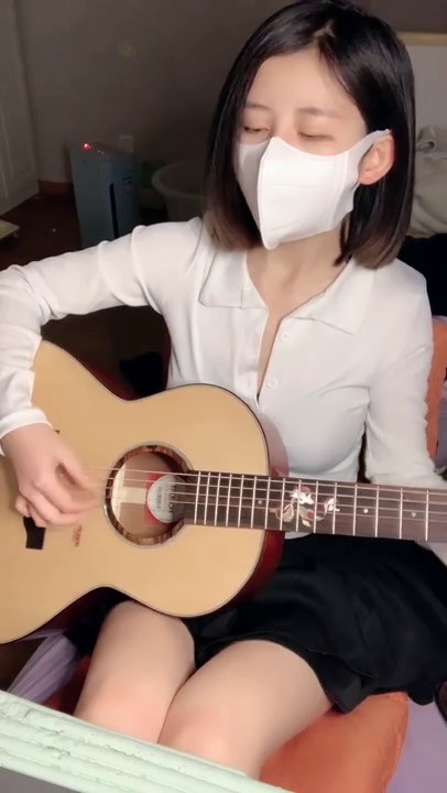 【小舒老师】音乐系才女！纯天然美乳 道具 爆菊 喷水！