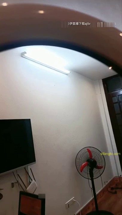 老司机龙哥旅馆嫖妓直播特意买了红色的性感情趣内衣让小姐穿着草