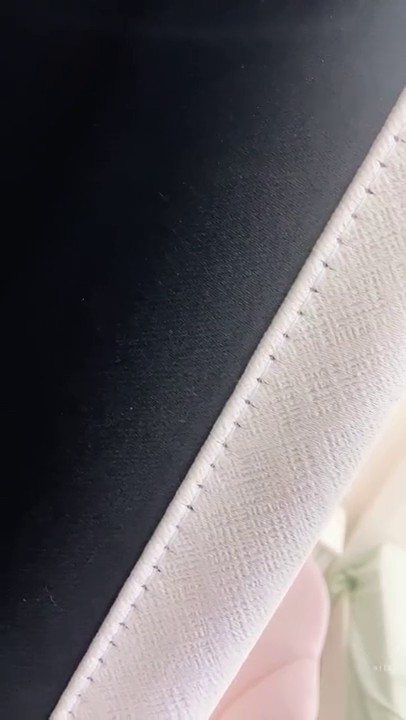 -究极反差学生妹】，哇靠~超级大奶萝莉嫩妹【欣悦想被爱】道具自慰喷水，童颜巨乳超顶