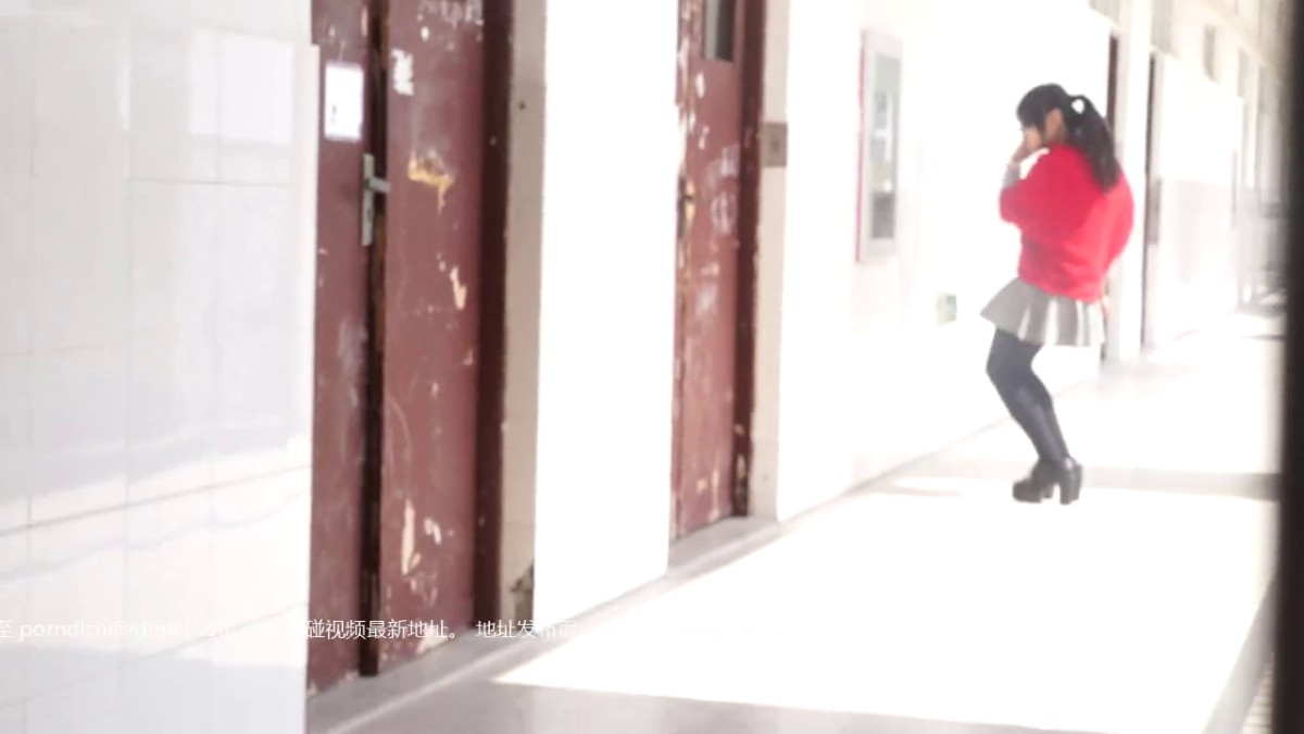 大神小P商城办公楼一路游走偷拍多位美女少妇 各种极品美鲍鱼3