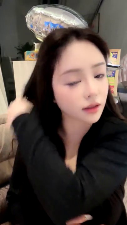 -血荐！四川巨乳女神 最强一期【炸土豆】经后水足 激烈狂喷0