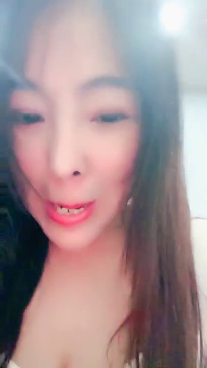 极品按摩女 【嫩嫩水多多】大奶嫩穴好身材 现场直播 勾引顾客连按带舔操 口活很好3