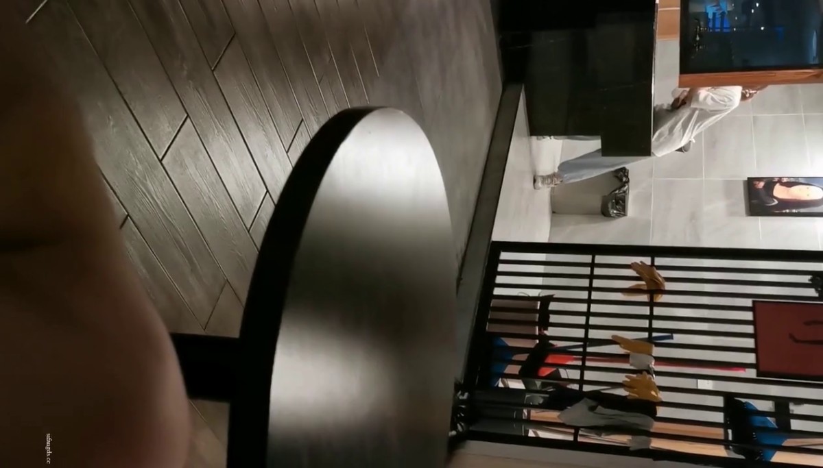 -商场女厕近距离偷拍几位美少妇的 极品小黑鲍.