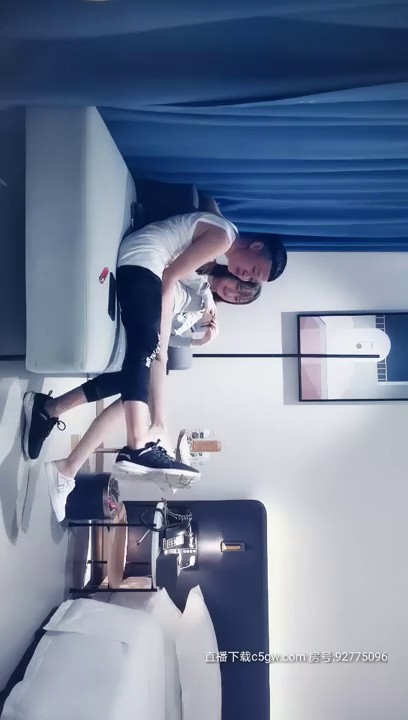 【AI高清2K修复】9总全国探花黄先生代班包臀裙妹子，骑身上调情镜头前扣逼口交抱起来操