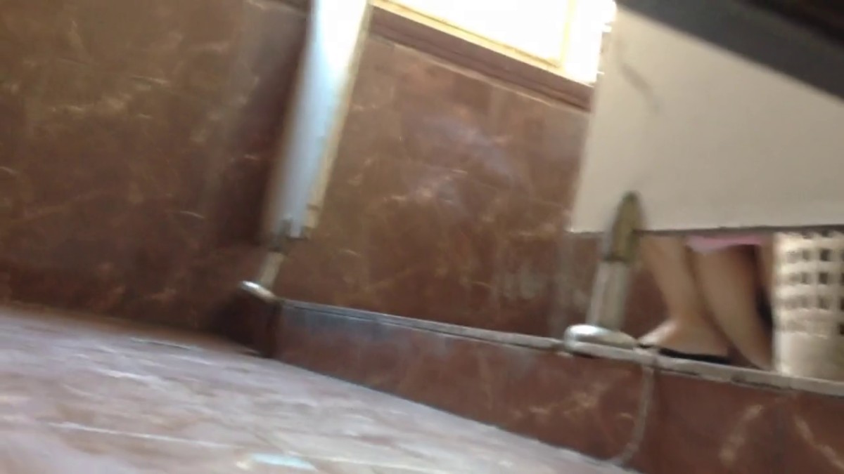 蹲守狂魔固定一个地方呆了一天，献出几十个B供大家观赏(1080无水印)