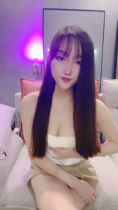 绿播女神下海 超模身材！【野马少女】扒穴自慰~超过瘾~是个男人都会喜欢的尤物