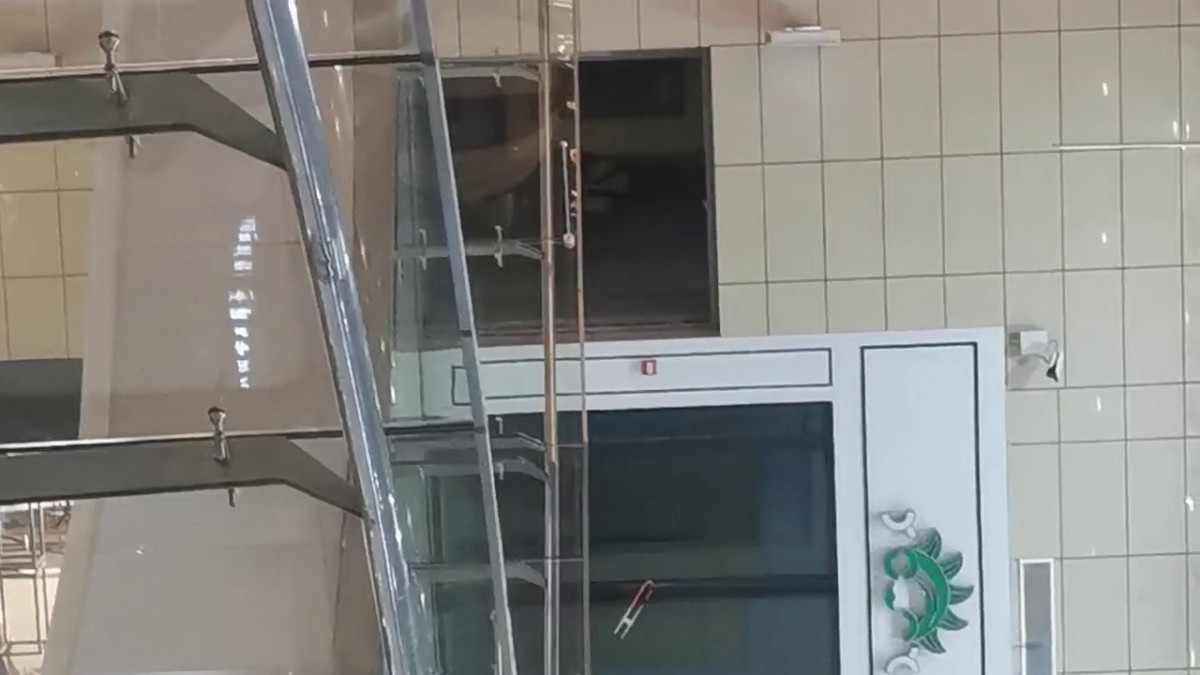 大神潜入商场女厕偷拍多位美女嘘嘘 都是年轻漂亮的妹子